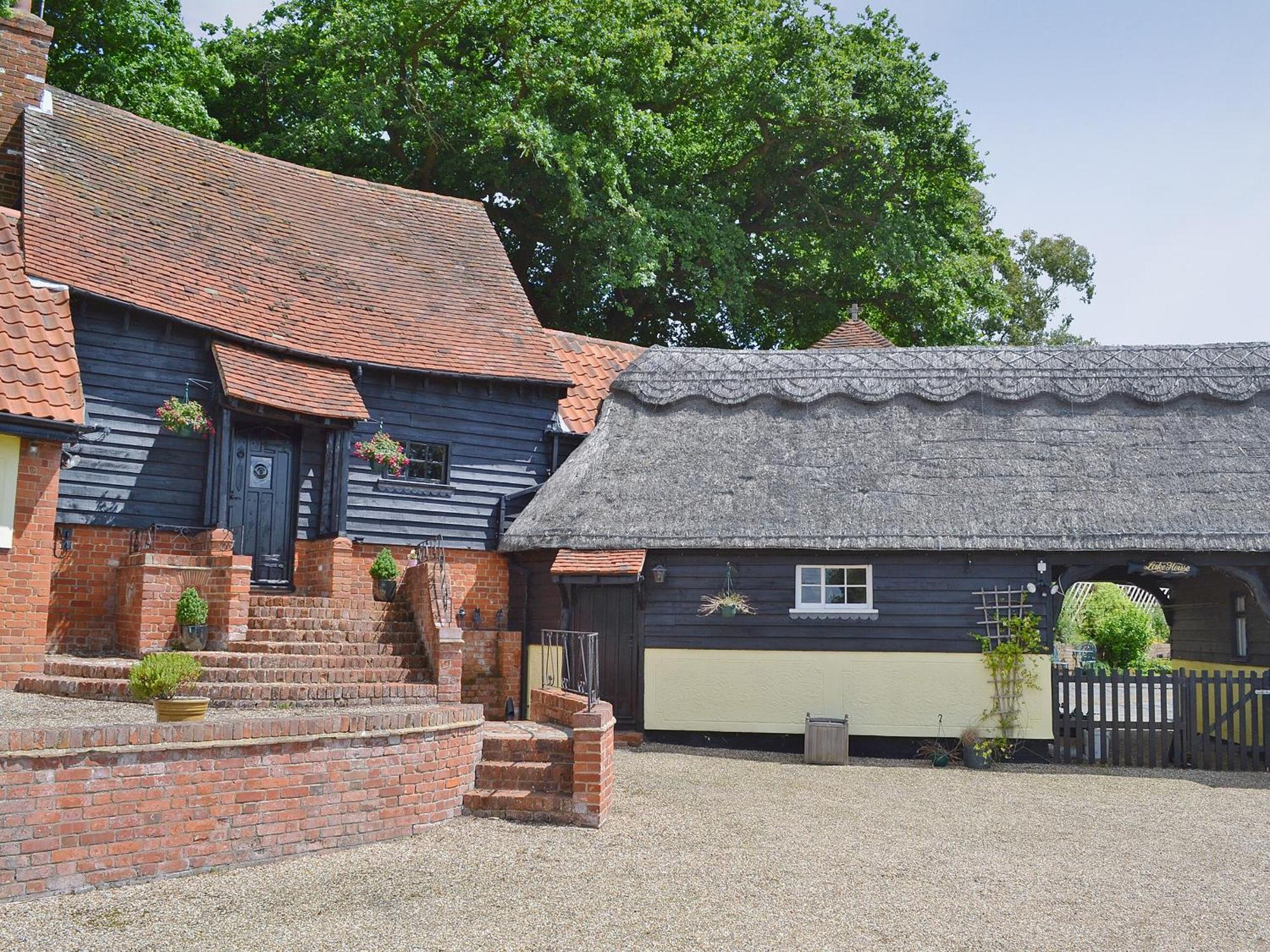 Lake House Cottage Finchingfield Exteriör bild